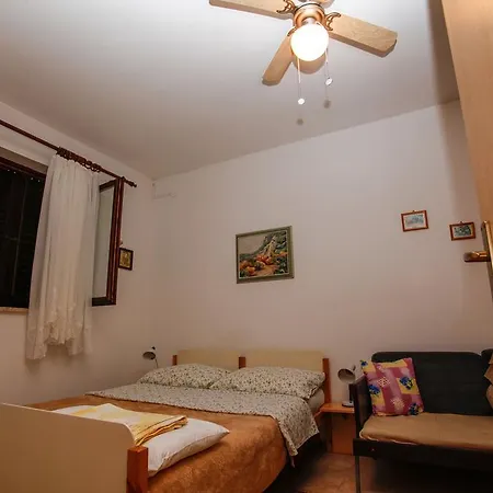 Apartment Rakic Pomer Exterior photo